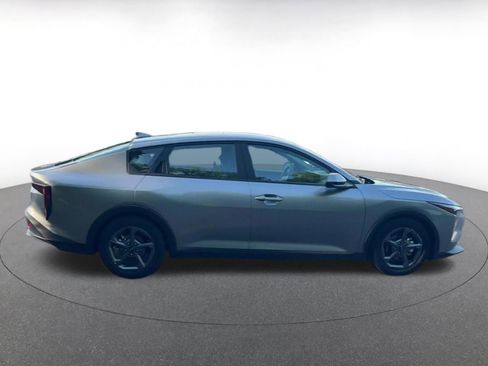 Used 2025 Kia K4 FWD image 16
