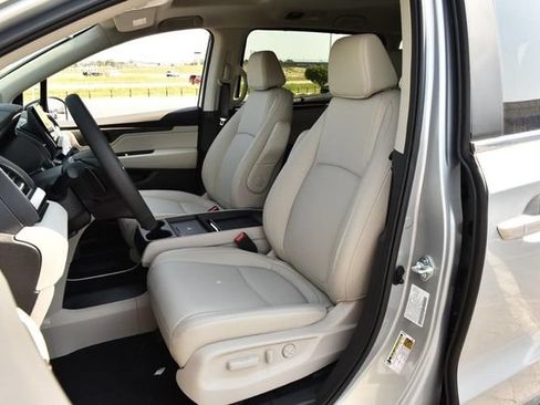 New 2026 Honda Odyssey EX-L image 23