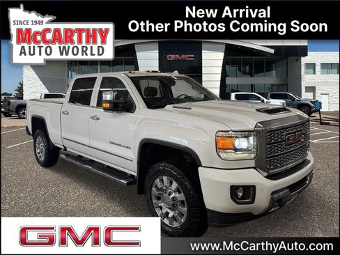 Used 2018 GMC Sierra 2500 Denali w/ Duramax Plus Package AWD/4WD image 1