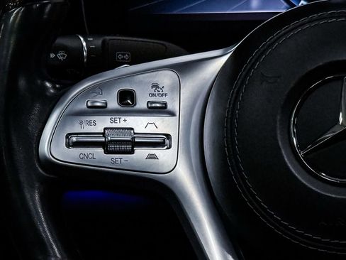 Used 2018 Mercedes-Benz Maybach S 560 4MATIC image 29