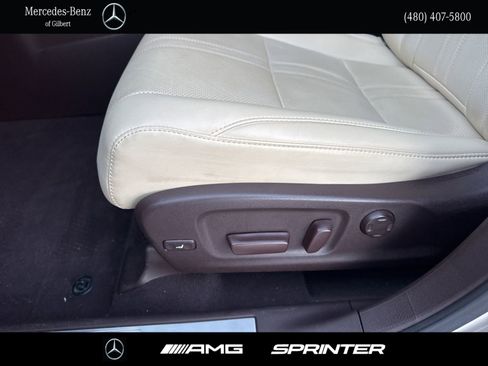 Used 2019 Lexus RX 450h AWD image 16