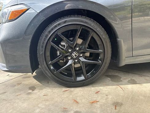 Used 2025 Honda Civic Sport image 11