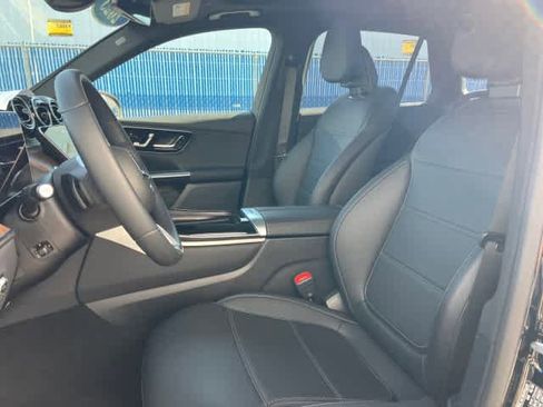 Certified 2025 Mercedes-Benz GLC 300 image 11