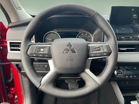 New 2026 Mitsubishi Outlander SE AWD/4WD image 13