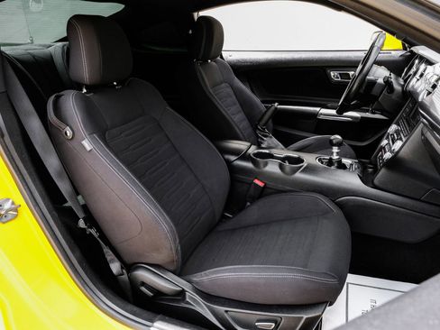 Used 2017 Ford Mustang GT w/ GT Performance Package image 39