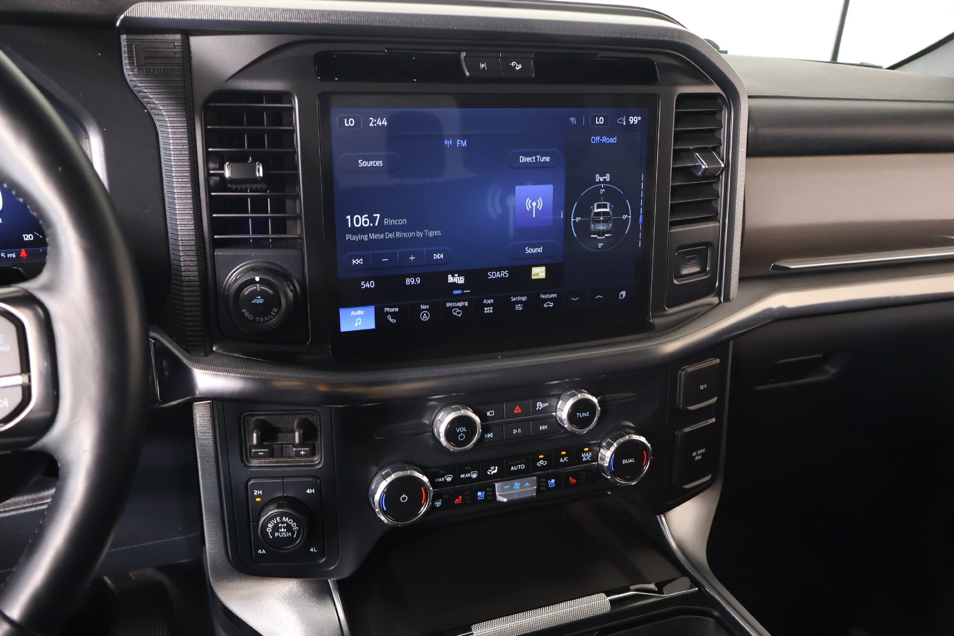 Used 2025 Ford F150 Platinum w/ Equipment Group 702A High AWD/4WD image 5