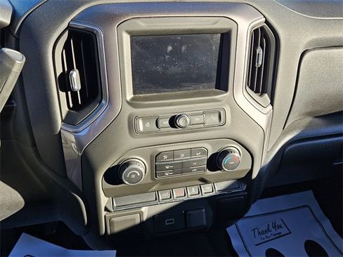 Used 2020 Chevrolet Silverado 1500 Custom w/ Custom Value Package image 17