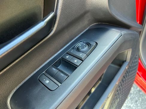 New 2025 Toyota Tacoma SR image 19