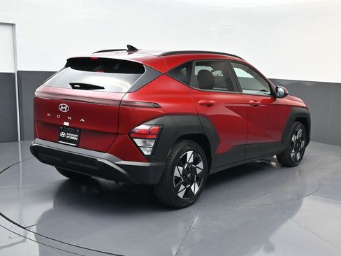 Certified 2025 Hyundai Kona SEL FWD image 4