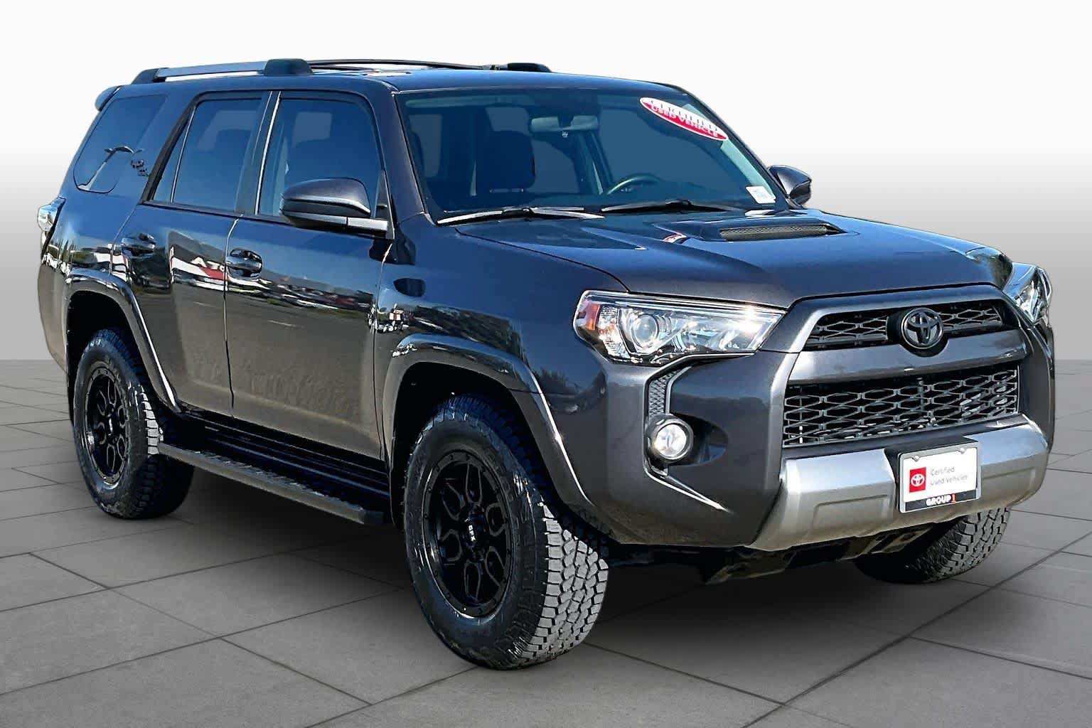 Used 2018 Toyota 4Runner TRD Off-Road w/ Convenience Package AWD/4WD image 2