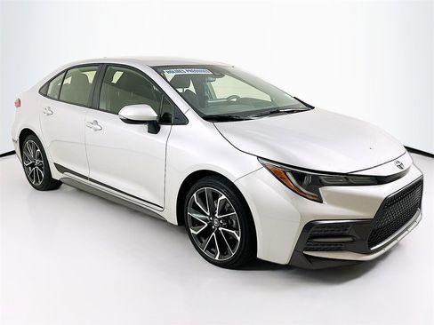 Used 2022 Toyota Corolla SE image 18
