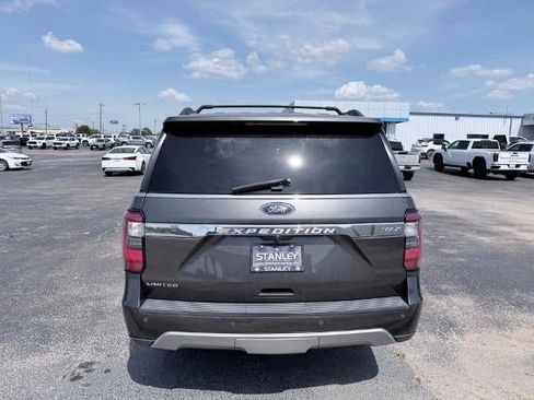 Used 2021 Ford Expedition Max Limited RWD image 4