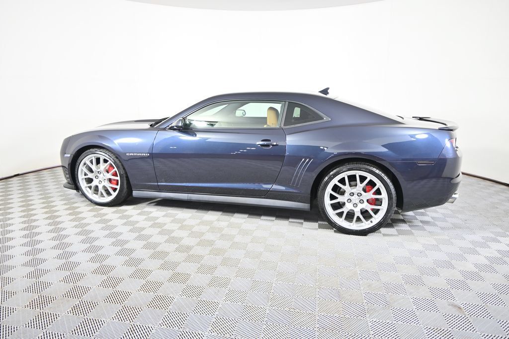 Used 2013 Chevrolet Camaro LT w/ Dusk Special Edition RWD image 3