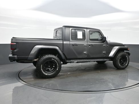 Used 2021 Jeep Gladiator Sport image 6