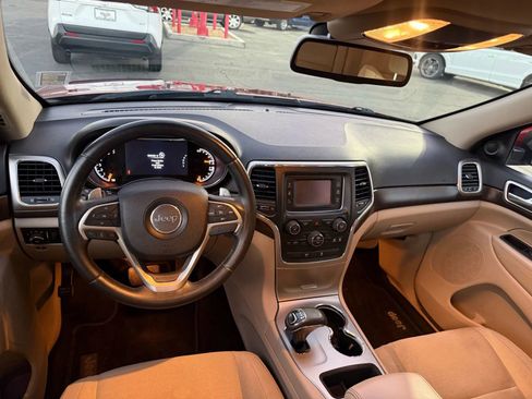 Used 2014 Jeep Grand Cherokee Laredo w/ Quick Order Package 23E image 9