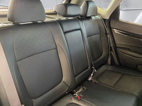 Used 2023 Kia Seltos SX image 16