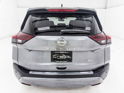 Used 2023 Nissan Rogue SL w/ SL Premium Package image 6