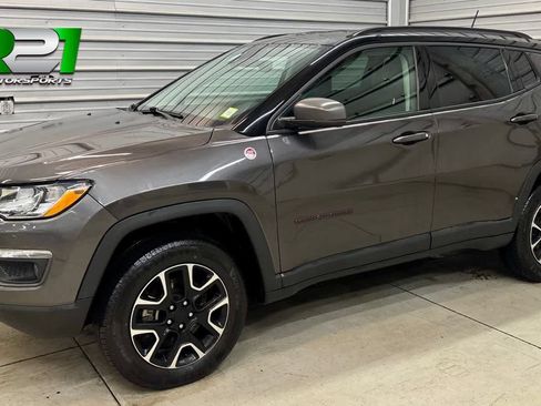Used 2021 Jeep Compass Trailhawk AWD/4WD image 1