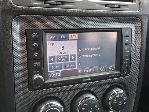 Used 2011 Dodge Challenger R/T image 16