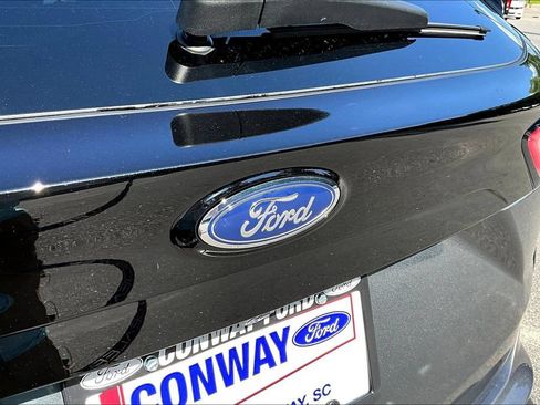 Certified 2021 Ford Edge SE FWD image 26