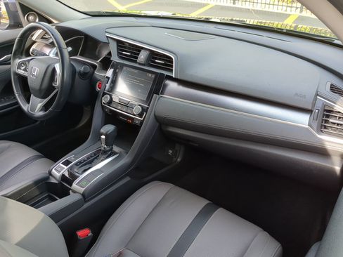 Used 2018 Honda Civic Touring image 13