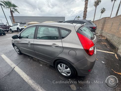 Used 2017 Hyundai Accent SE FWD image 6