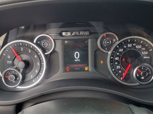 New 2026 RAM 2500 Big Horn AWD/4WD image 12