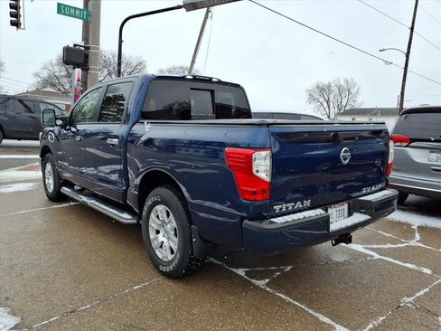Used 2017 Nissan Titan XD image 24