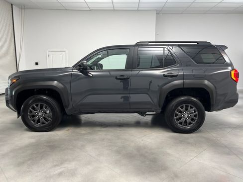 Used 2025 Toyota 4Runner SR5 image 4