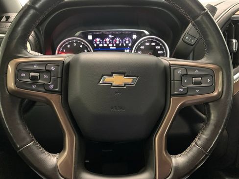 Used 2020 Chevrolet Silverado 1500 High Country w/ Technology Package AWD/4WD image 15