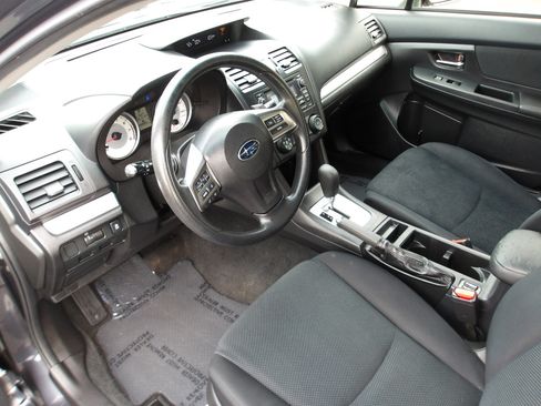 Used 2014 Subaru Impreza 2.0i Premium w/ All-Weather Package w/CVT image 9