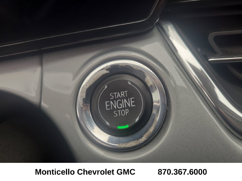 Used 2025 Chevrolet Trax LT FWD image 20