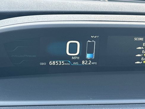 Used 2017 Toyota Prius Prime Advanced FWD image 40