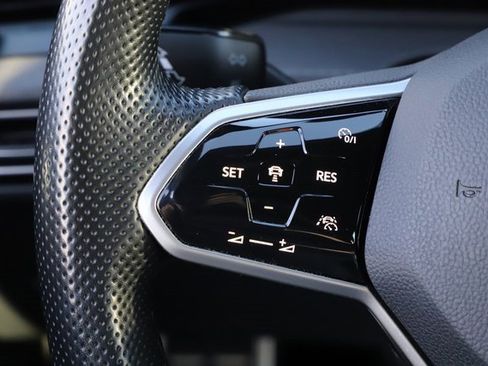 Used 2023 Volkswagen GTI Autobahn image 23