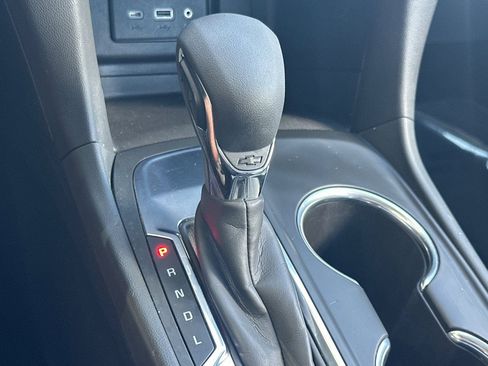 Used 2022 Chevrolet Equinox LS FWD image 21