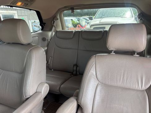 Used 2004 Toyota Sienna FWD image 12