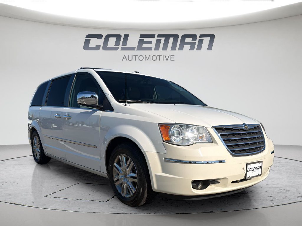 Used 2010 Chrysler Town & Country Limited w/ Entertainment Group #3 FWD image 7