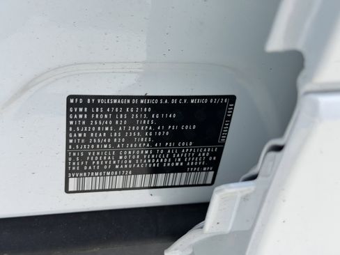 New 2026 Volkswagen Tiguan SE R-Line FWD image 31