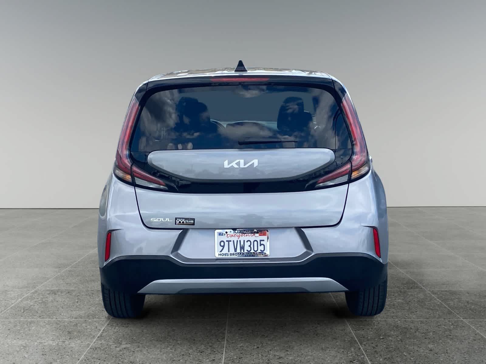 Used 2025 Kia Soul LX FWD image 4