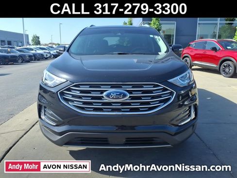 Used 2020 Ford Edge Titanium AWD/4WD image 3