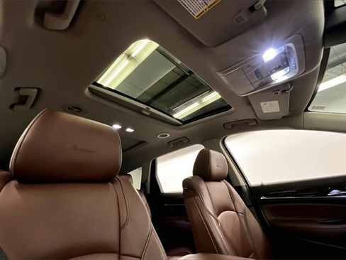 Used 2021 Buick Enclave Avenir image 16