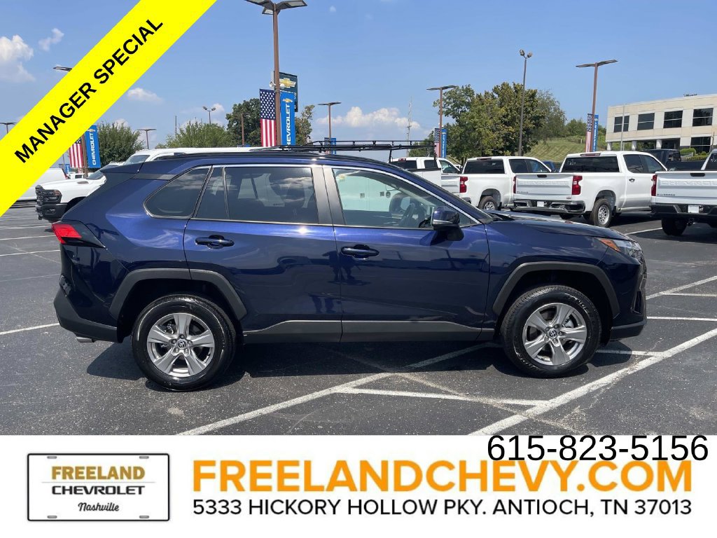 Used 2025 Toyota RAV4 XLE FWD image 2