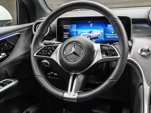 Certified 2026 Mercedes-Benz GLC 300 image 17