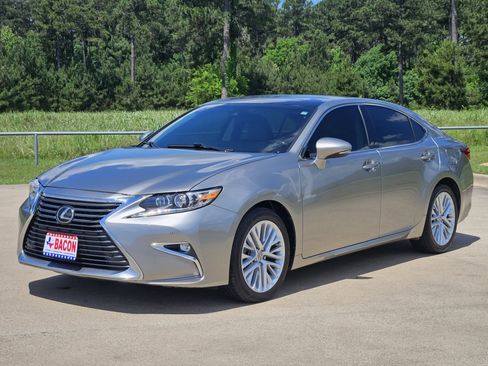 Used 2018 Lexus ES 350 w/ Luxury Package w/Wood Trim FWD image 1