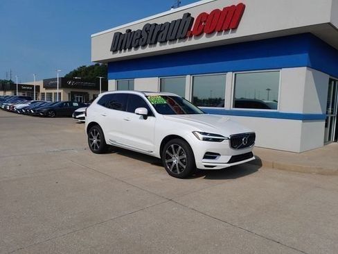Used 2021 Volvo XC60 T8 Inscription w/ Advanced Package AWD/4WD image 2