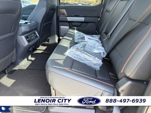 New 2026 Ford F250 Lariat w/ Black Appearance Package AWD/4WD image 11