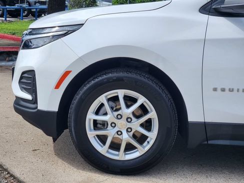 Used 2024 Chevrolet Equinox LS w/ LS Convenience Package FWD image 8