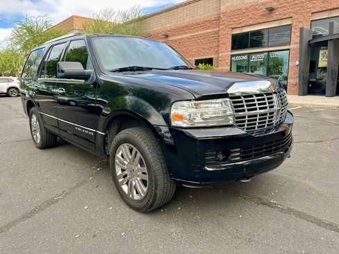 Used 2007 Lincoln Navigator 2WD image 3