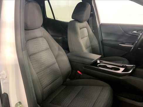 Used 2025 Chevrolet Equinox LT FWD image 7