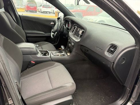 Used 2020 Dodge Charger SXT image 8